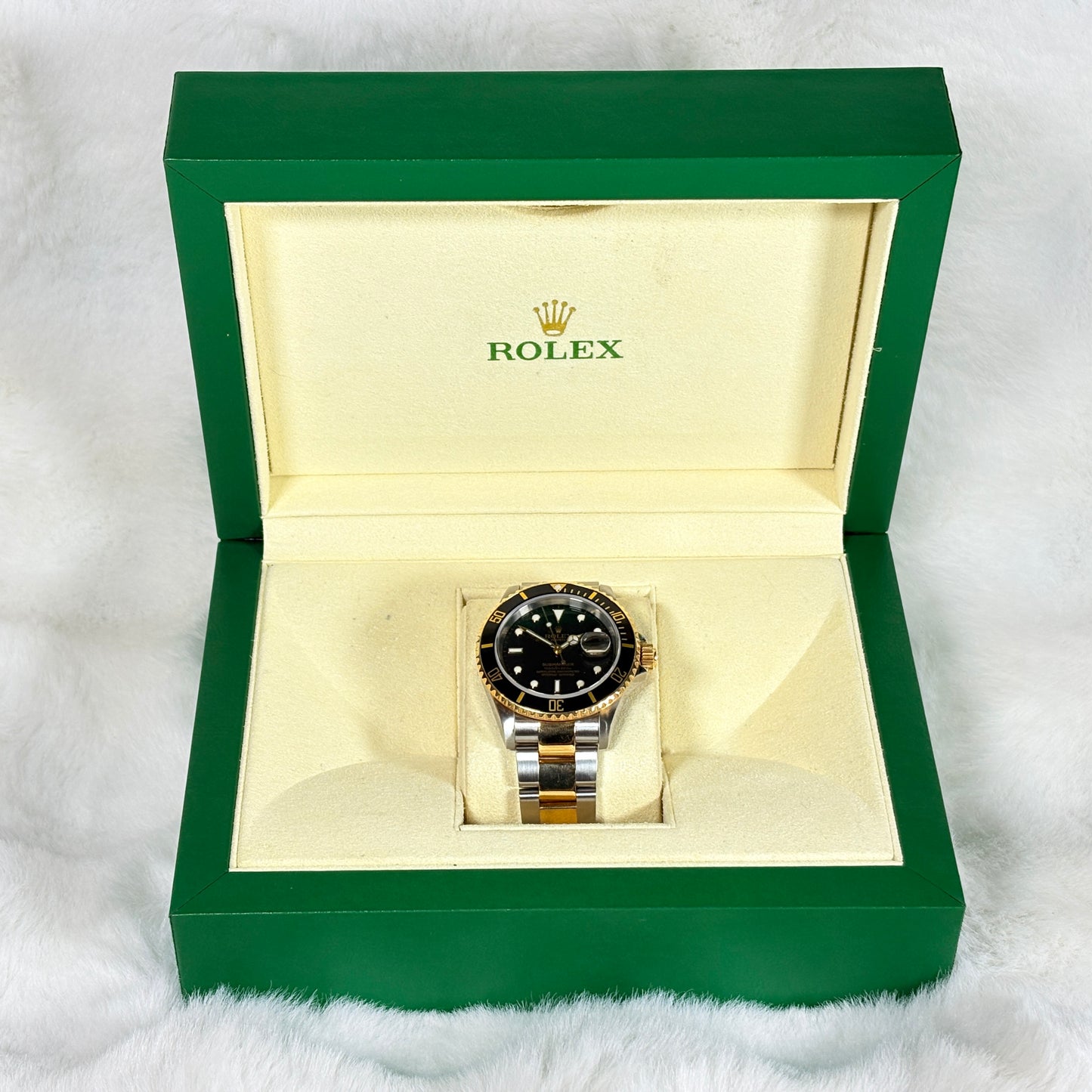 Rolex Submariner Date 40mm 16613T