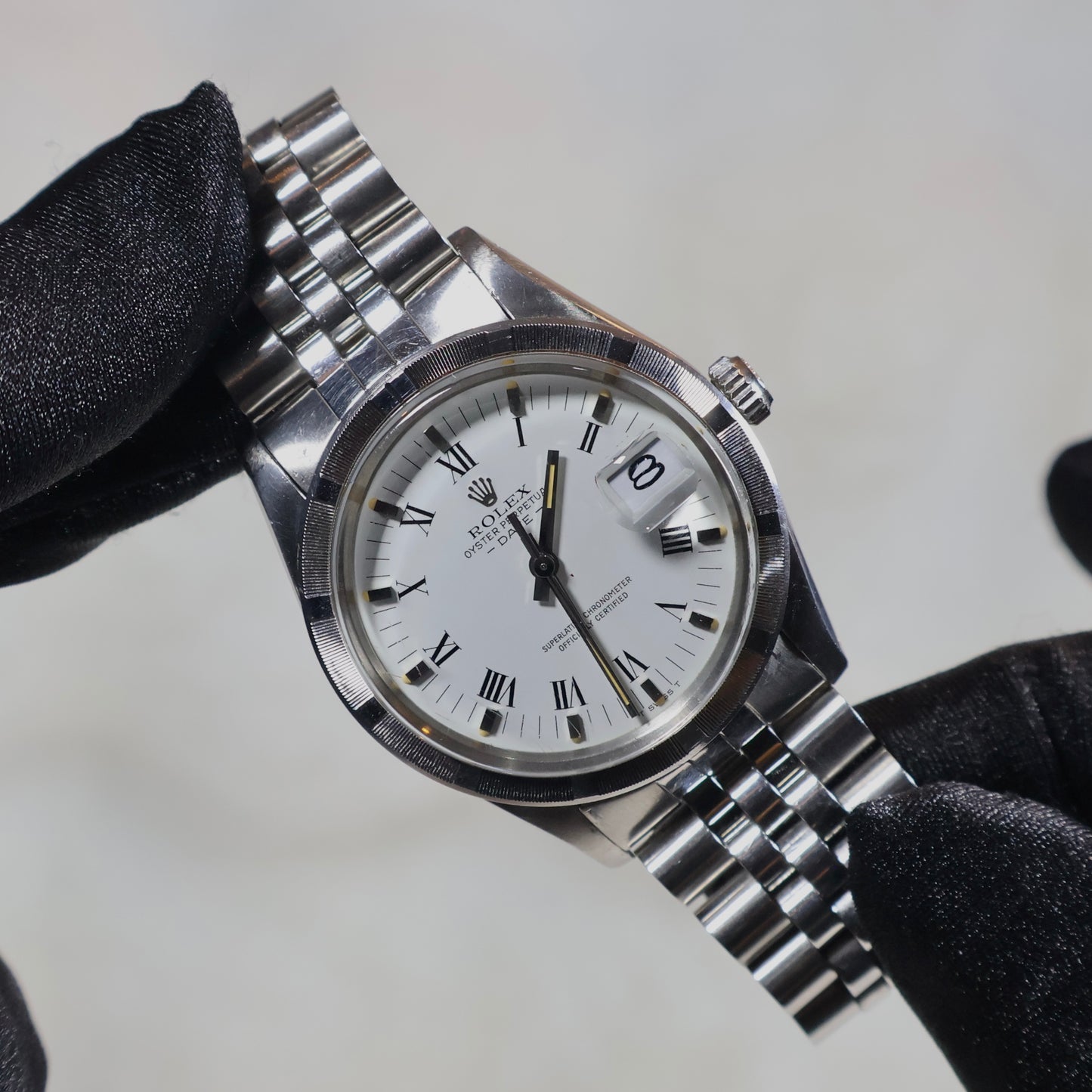 Rolex Oyster Perpetual Date White 34mm 15010