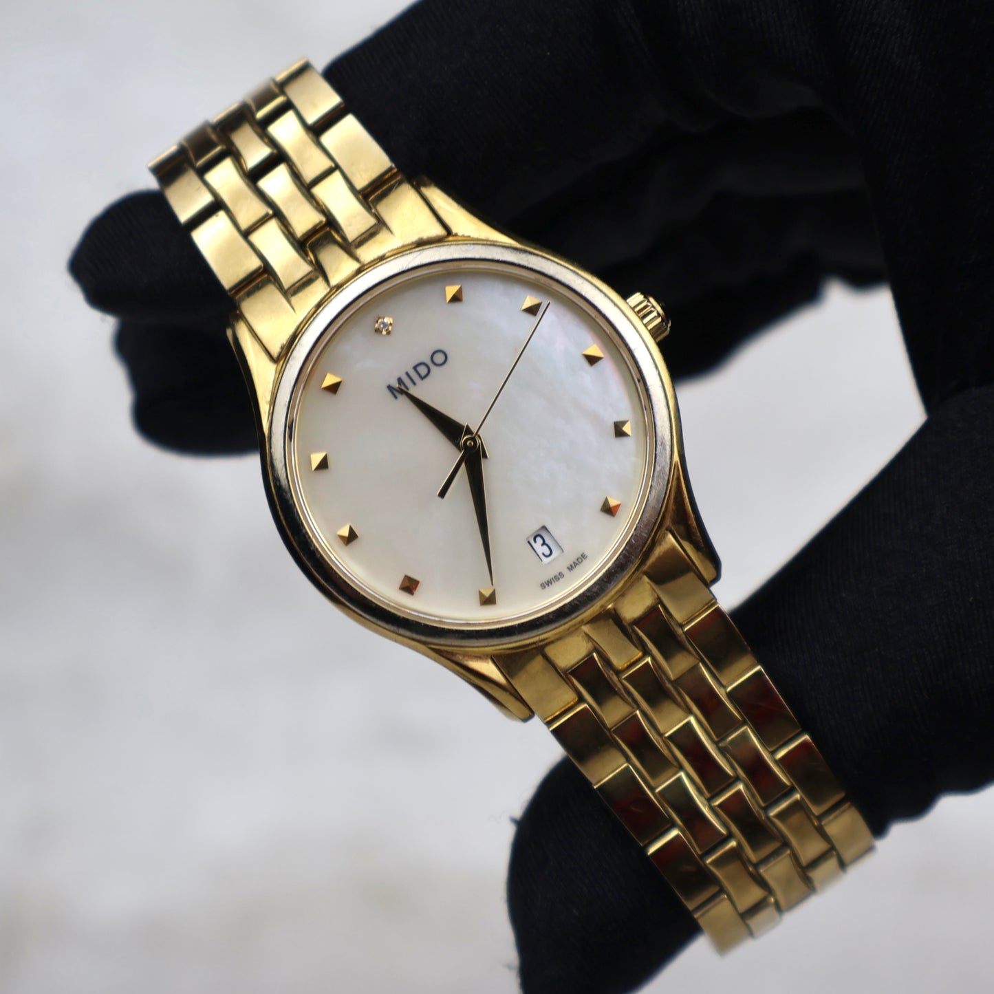 Mido Romantique Mother of Pearl Dial 31mm M004.210.33.116.00