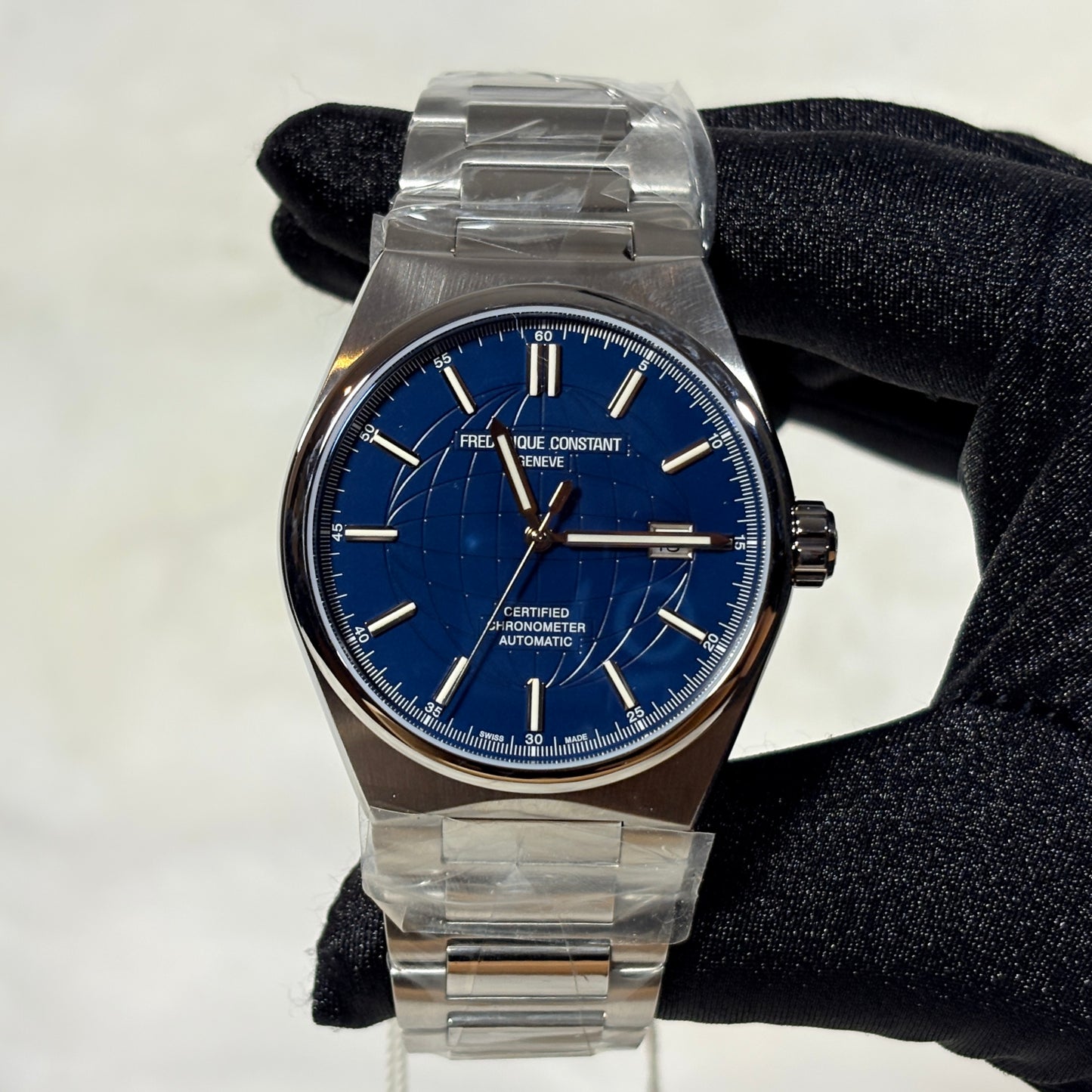 Frederique Constant Cosc Highlife Automatic Full set NUEVO