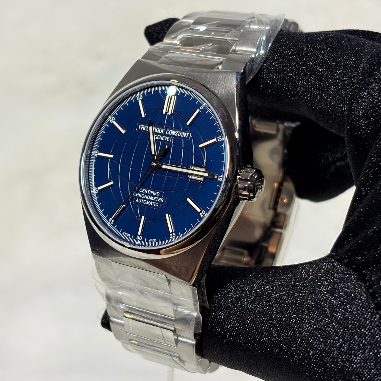 Frederique Constant Cosc Highlife Automatic Full set NUEVO