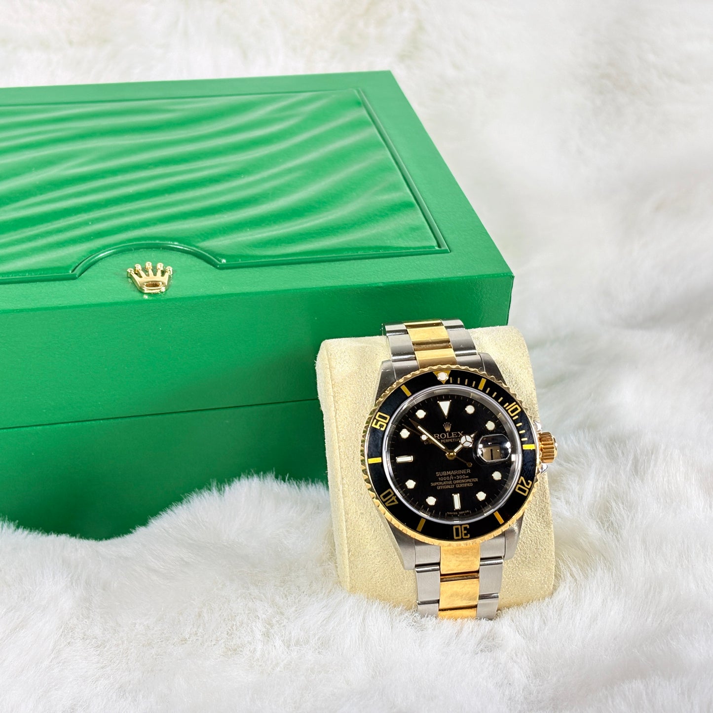 Rolex Submariner Date 40mm 16613T
