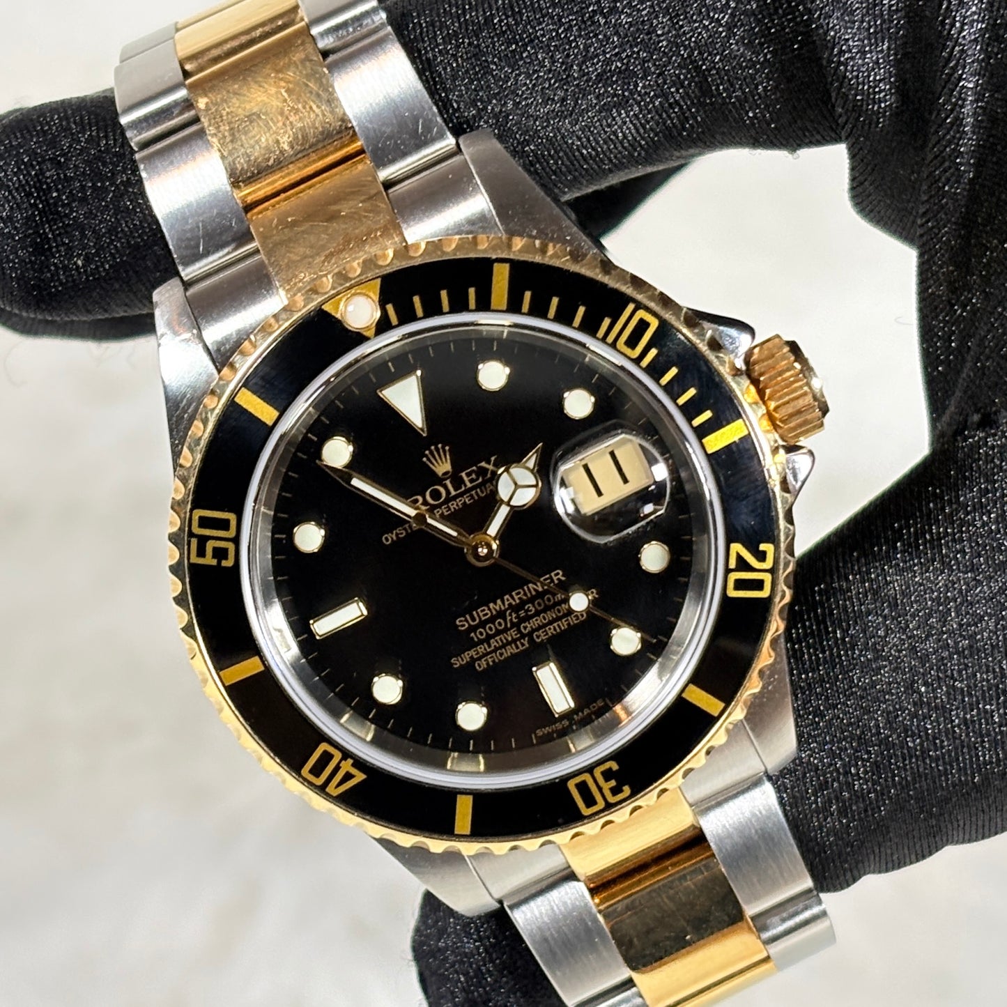 Rolex Submariner Date 40mm 16613T