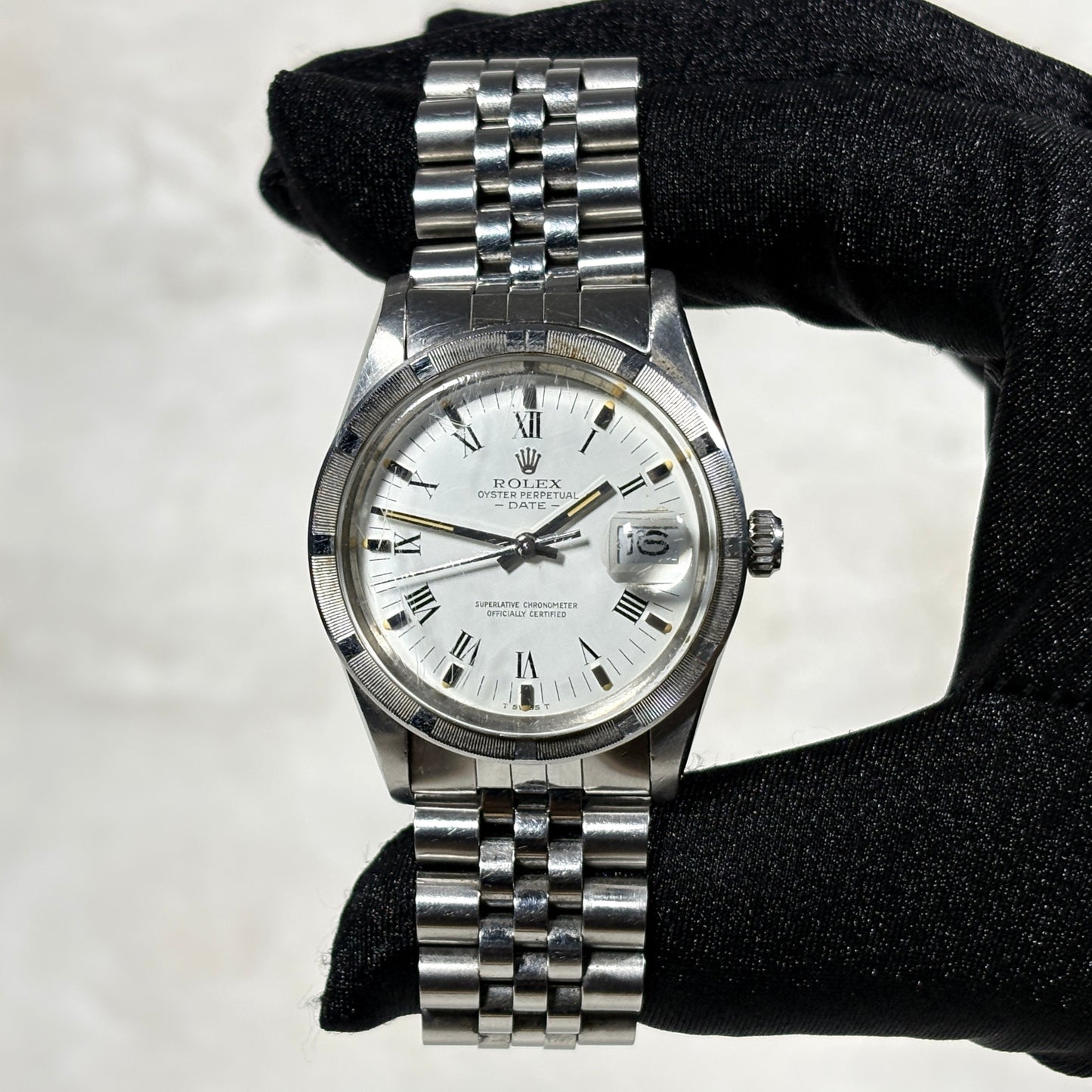 Rolex Oyster Perpetual Date White 34mm 15010